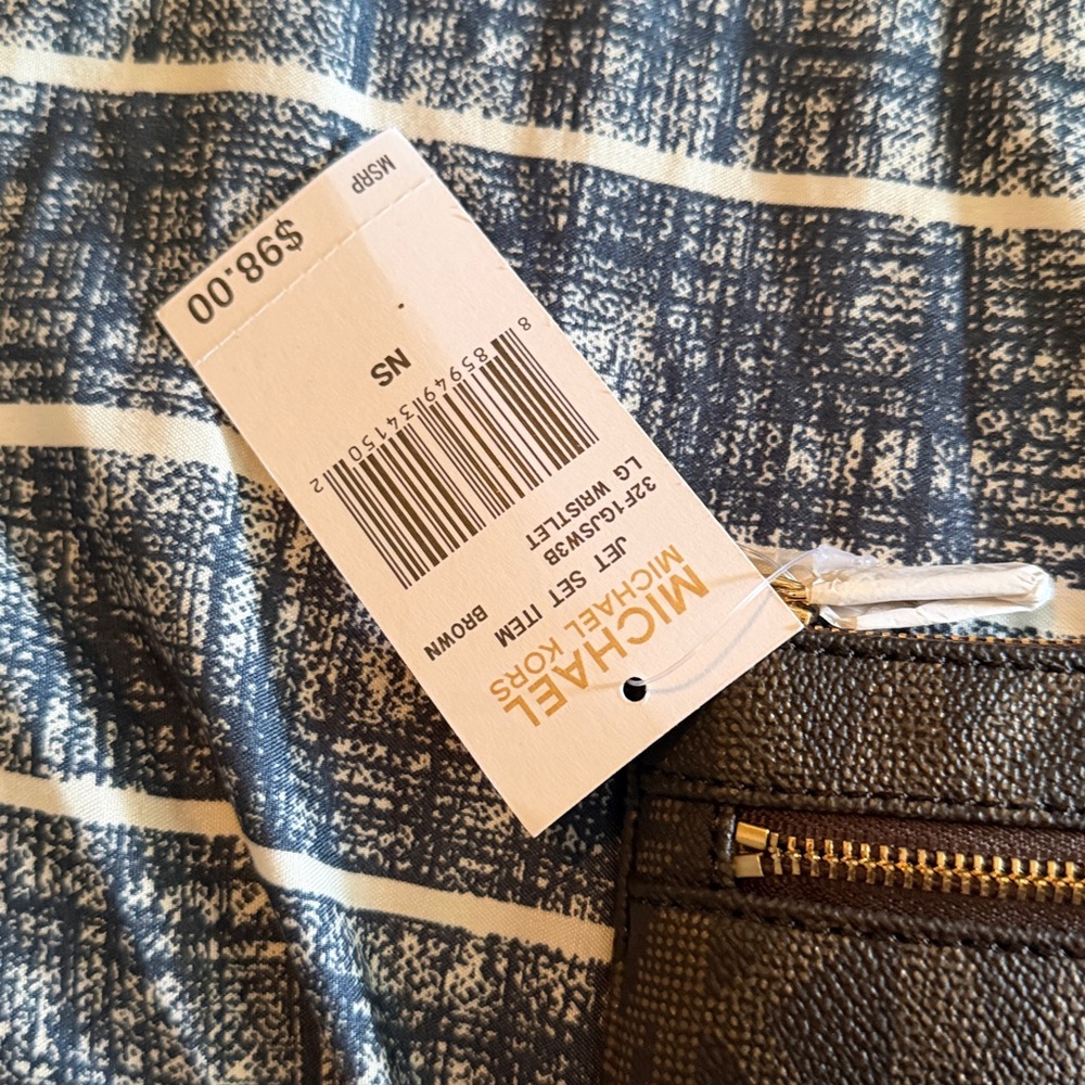 NWT MICHAEL KORS Brown Logo Saffiano Leather Wristlet Zip Clutch Bag - Picture 2 of 5